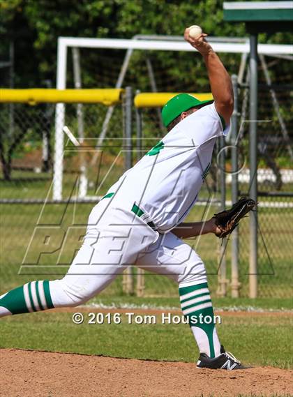 Thumbnail 2 in Monrovia vs La Canada photogallery.