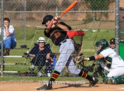 Thumbnail 1 in Monrovia vs La Canada photogallery.