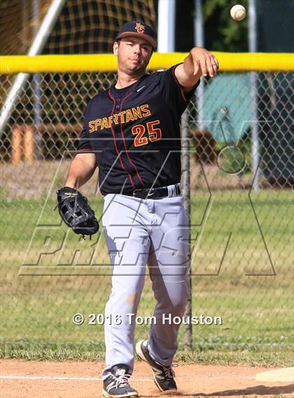 Thumbnail 2 in Monrovia vs La Canada photogallery.