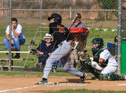 Thumbnail 1 in Monrovia vs La Canada photogallery.