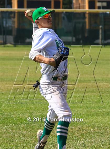 Thumbnail 2 in Monrovia vs La Canada photogallery.