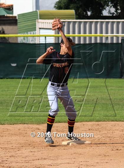 Thumbnail 1 in Monrovia vs La Canada photogallery.