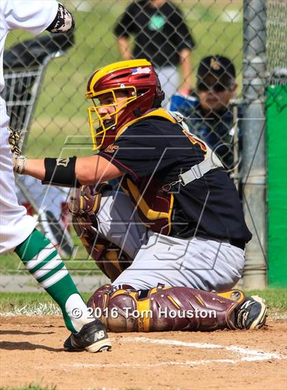 Thumbnail 1 in Monrovia vs La Canada photogallery.