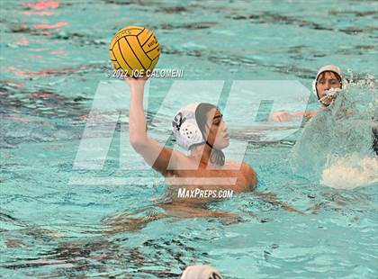 Thumbnail 2 in Clark vs Boerne-Champion (UIL 6A Region 4 Final) photogallery.