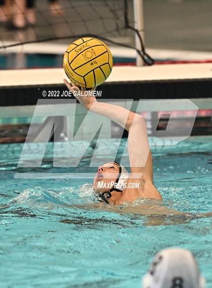 Thumbnail 2 in Clark vs Boerne-Champion (UIL 6A Region 4 Final) photogallery.