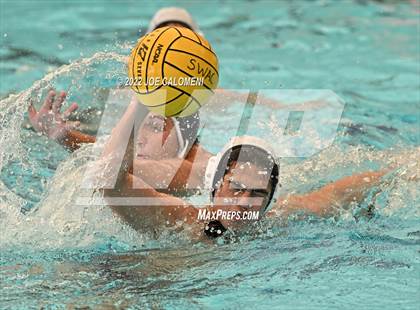 Thumbnail 3 in Clark vs Boerne-Champion (UIL 6A Region 4 Final) photogallery.