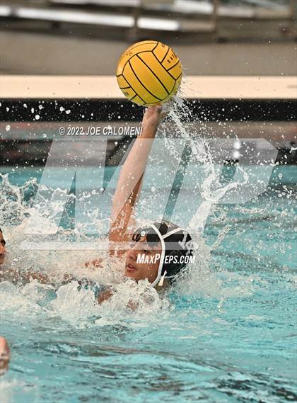 Thumbnail 2 in Clark vs Boerne-Champion (UIL 6A Region 4 Final) photogallery.
