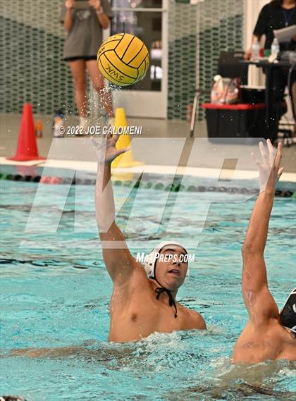 Thumbnail 2 in Clark vs Boerne-Champion (UIL 6A Region 4 Final) photogallery.