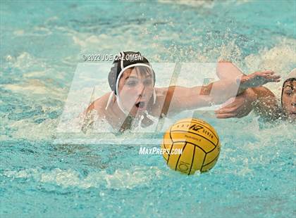 Thumbnail 2 in Clark vs Boerne-Champion (UIL 6A Region 4 Final) photogallery.