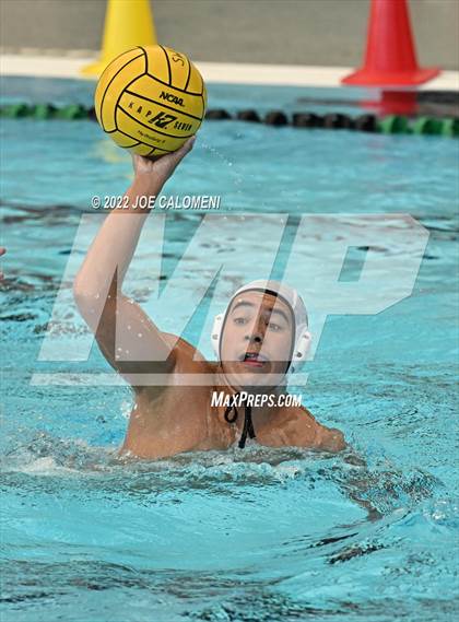 Thumbnail 2 in Clark vs Boerne-Champion (UIL 6A Region 4 Final) photogallery.