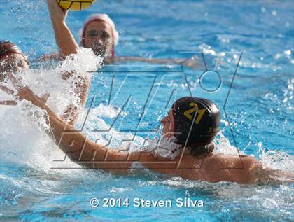 Thumbnail 2 in La Serna vs. Redlands East Valley (America's Finest City Tournament) photogallery.