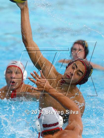 Thumbnail 1 in La Serna vs. Redlands East Valley (America's Finest City Tournament) photogallery.