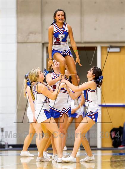 Thumbnail 3 in American Fork vs Fremont (UHSAA 5A Final) photogallery.