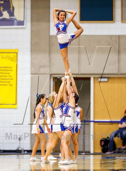 Thumbnail 2 in American Fork vs Fremont (UHSAA 5A Final) photogallery.