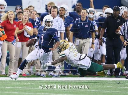 Thumbnail 3 in DeSoto vs. Allen (UIL 6A Division 1 Region 1 Area Playoff) photogallery.