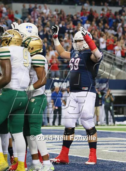 Thumbnail 3 in DeSoto vs. Allen (UIL 6A Division 1 Region 1 Area Playoff) photogallery.