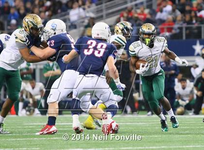 Thumbnail 1 in DeSoto vs. Allen (UIL 6A Division 1 Region 1 Area Playoff) photogallery.
