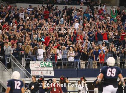 Thumbnail 2 in DeSoto vs. Allen (UIL 6A Division 1 Region 1 Area Playoff) photogallery.