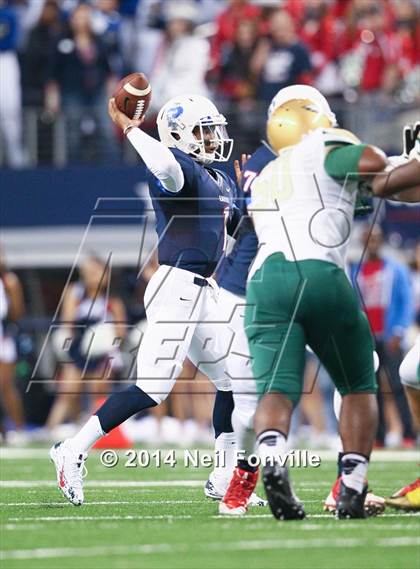 Thumbnail 2 in DeSoto vs. Allen (UIL 6A Division 1 Region 1 Area Playoff) photogallery.