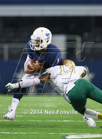 Thumbnail 2 in DeSoto vs. Allen (UIL 6A Division 1 Region 1 Area Playoff) photogallery.