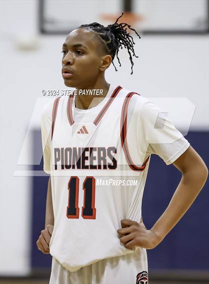 Thumbnail 2 in Artesia vs. Desert Vista photogallery.