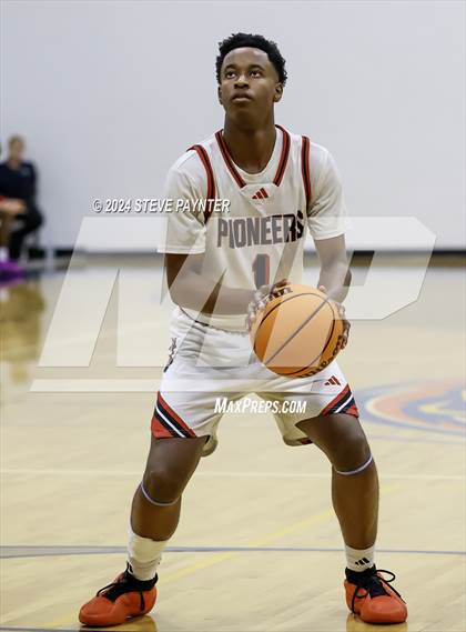 Thumbnail 3 in Artesia vs. Desert Vista photogallery.