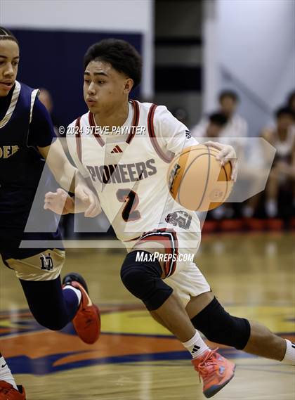 Thumbnail 1 in Artesia vs. Desert Vista photogallery.