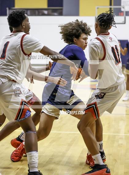Thumbnail 2 in Artesia vs. Desert Vista photogallery.