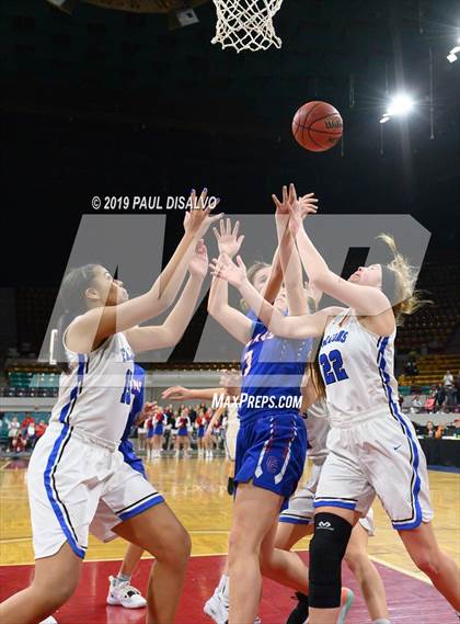 Thumbnail 2 in Highlands Ranch vs. Cherry Creek (CHSAA 5A Final Four) photogallery.