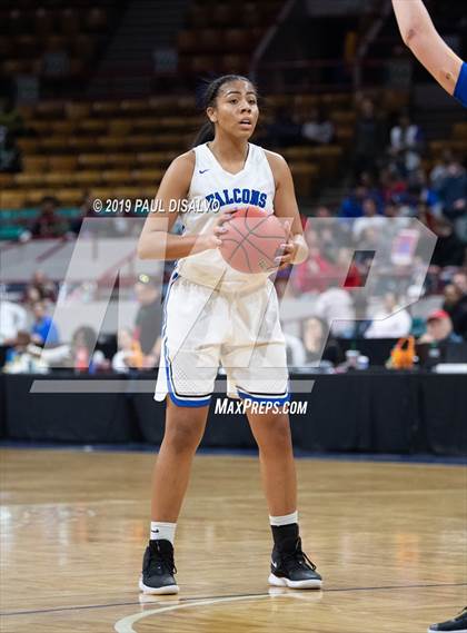 Thumbnail 1 in Highlands Ranch vs. Cherry Creek (CHSAA 5A Final Four) photogallery.