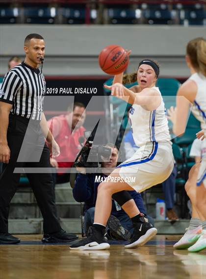 Thumbnail 2 in Highlands Ranch vs. Cherry Creek (CHSAA 5A Final Four) photogallery.