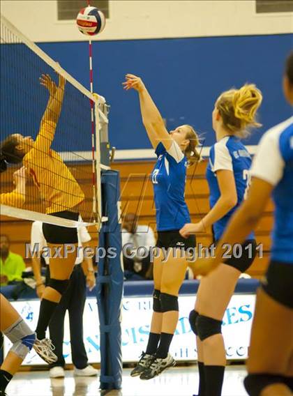 Thumbnail 2 in Taft @ El Camino Real photogallery.