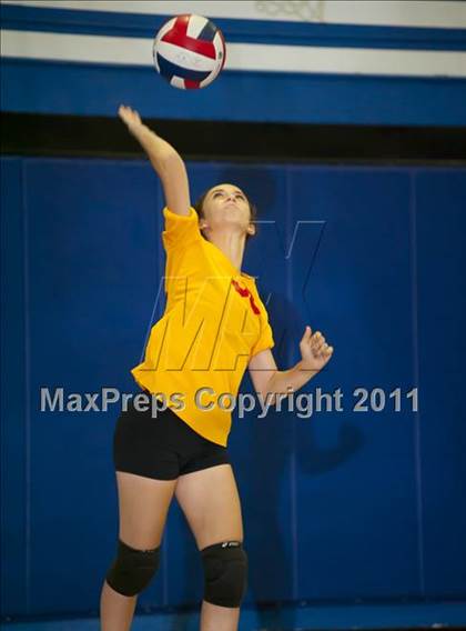 Thumbnail 3 in Taft @ El Camino Real photogallery.