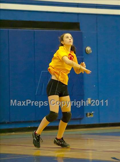 Thumbnail 2 in Taft @ El Camino Real photogallery.