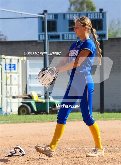Thumbnail 3 in Agoura vs. Simi Valley photogallery.