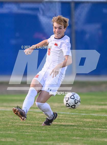 Thumbnail 2 in Brandeis vs Lee photogallery.