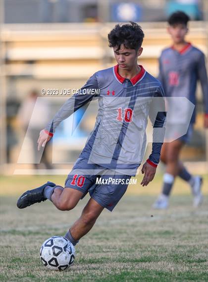 Thumbnail 2 in Brandeis vs Lee photogallery.