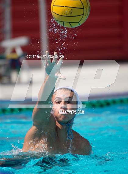Thumbnail 1 in Eastlake vs. South Pasadena photogallery.