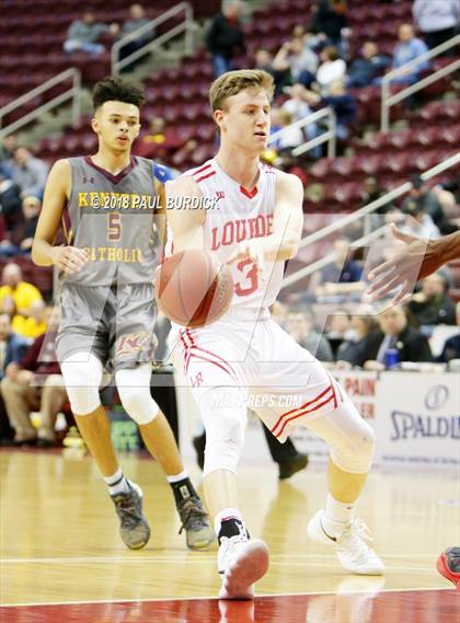 Thumbnail 3 in Our Lady of Lourdes Regional vs. Kennedy Catholic (PIAA A Championship) photogallery.