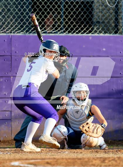 Thumbnail 1 in Inderkum @ Franklin photogallery.