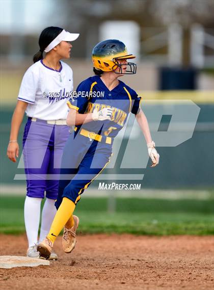 Thumbnail 2 in Inderkum @ Franklin photogallery.