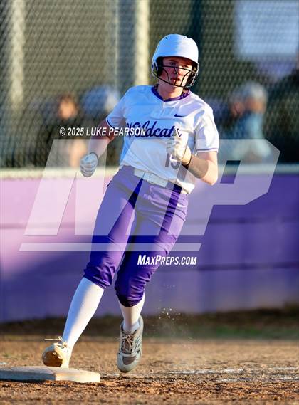Thumbnail 1 in Inderkum @ Franklin photogallery.