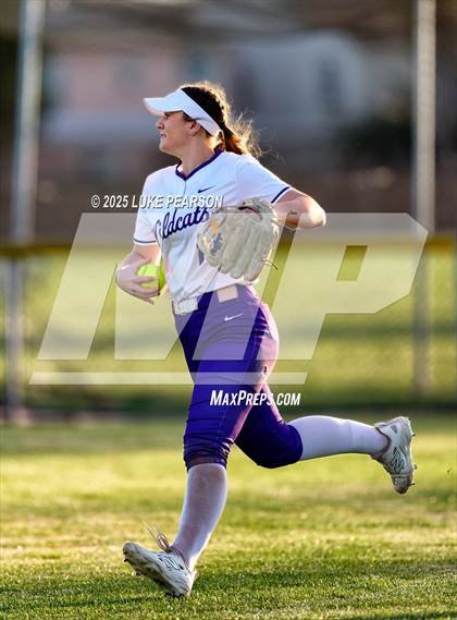 Thumbnail 2 in Inderkum @ Franklin photogallery.