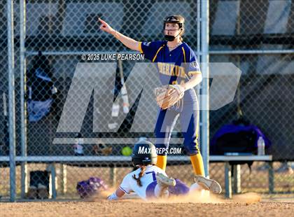 Thumbnail 2 in Inderkum @ Franklin photogallery.