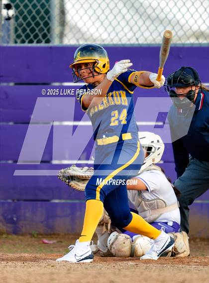 Thumbnail 2 in Inderkum @ Franklin photogallery.