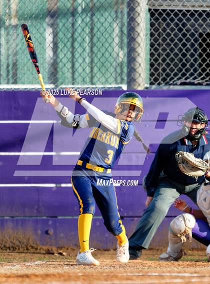 Thumbnail 3 in Inderkum @ Franklin photogallery.