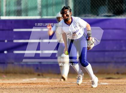 Thumbnail 1 in Inderkum @ Franklin photogallery.