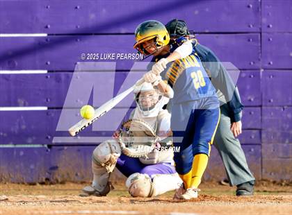 Thumbnail 2 in Inderkum @ Franklin photogallery.
