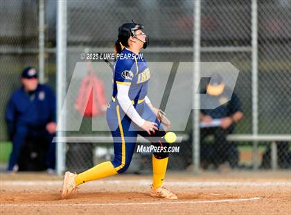 Thumbnail 1 in Inderkum @ Franklin photogallery.