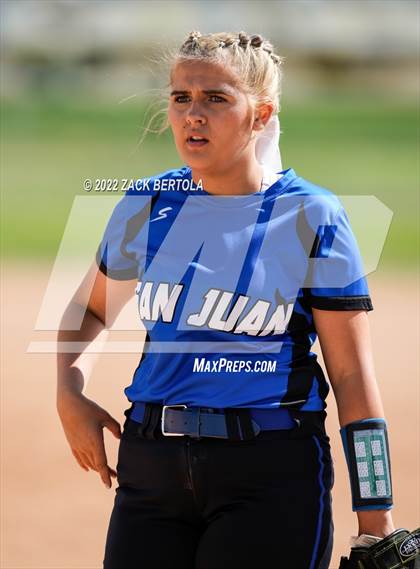 Thumbnail 3 in Altamont vs. San Juan (UHSAA 2A First Round) photogallery.